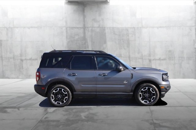 Certified 2023 Ford Bronco Sport Outer Banks w/ Tech Package AWD/4WD image 5