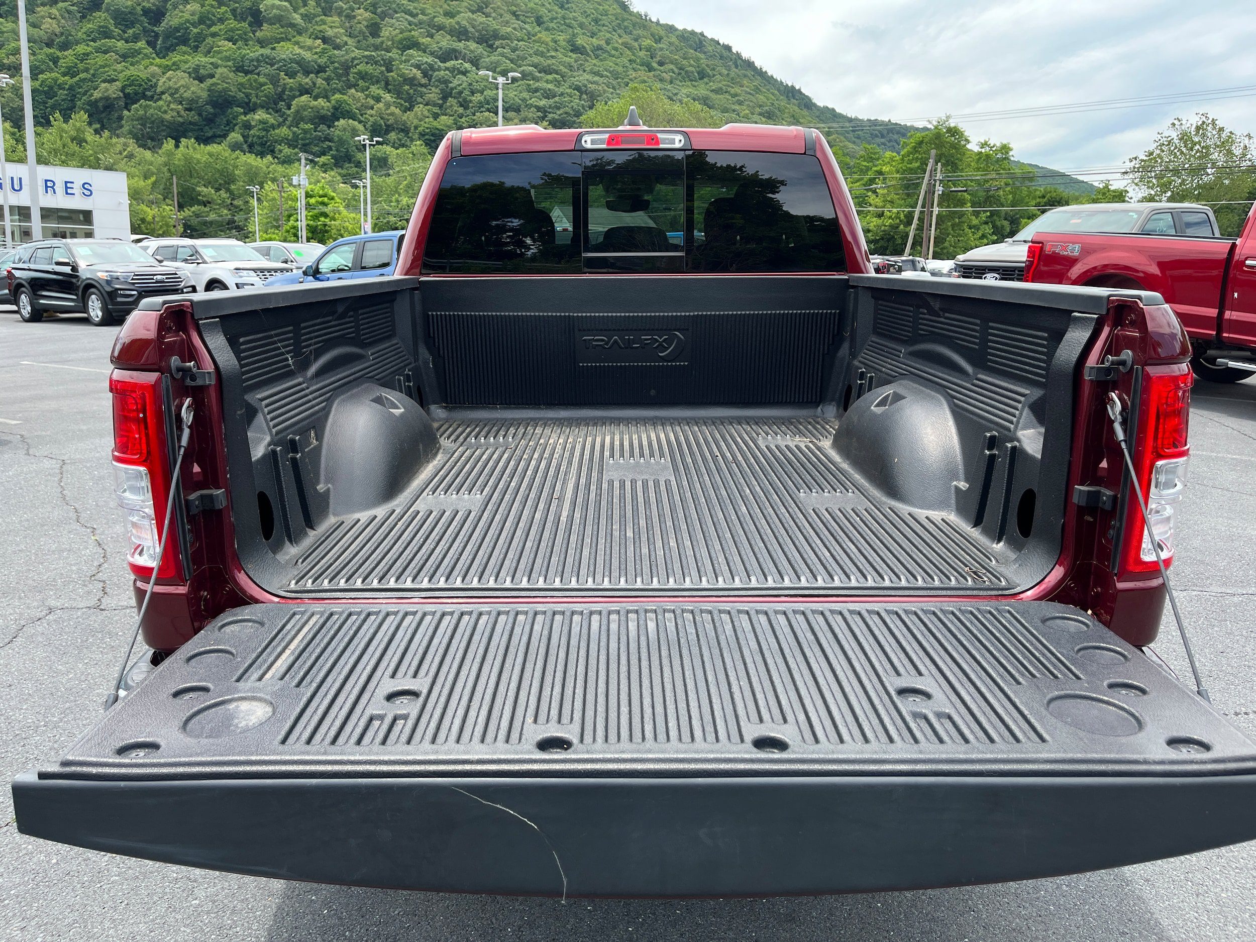 Used 2020 RAM 1500 Big Horn AWD/4WD image 8