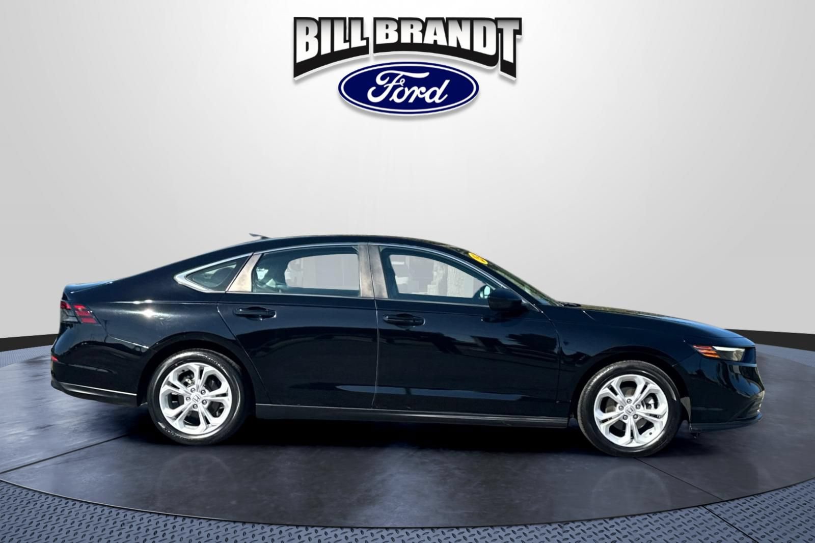 Used 2023 Honda Accord LX image 2