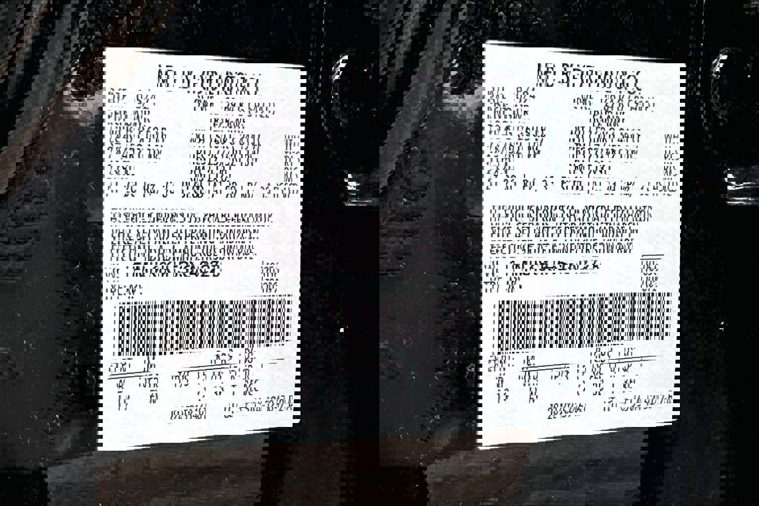 Certified 2025 Ford Explorer ST-Line w/ Premium Package image 35