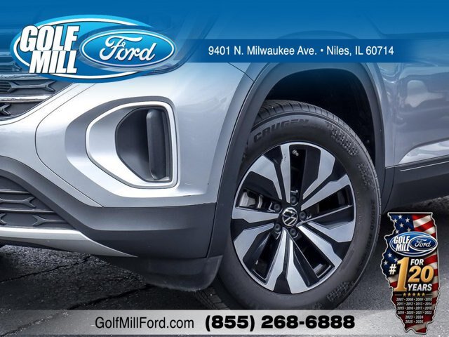 Used 2024 Volkswagen Atlas SE AWD/4WD image 4