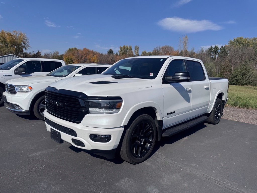 Used 2022 RAM 1500 Laramie AWD/4WD image 1