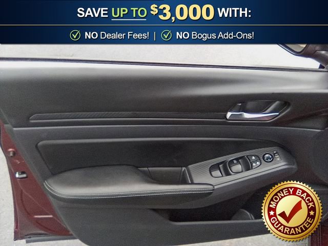 Used 2025 Nissan Altima 2.5 SV FWD image 16