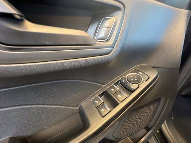 Certified 2025 Ford Escape Active AWD/4WD image 25