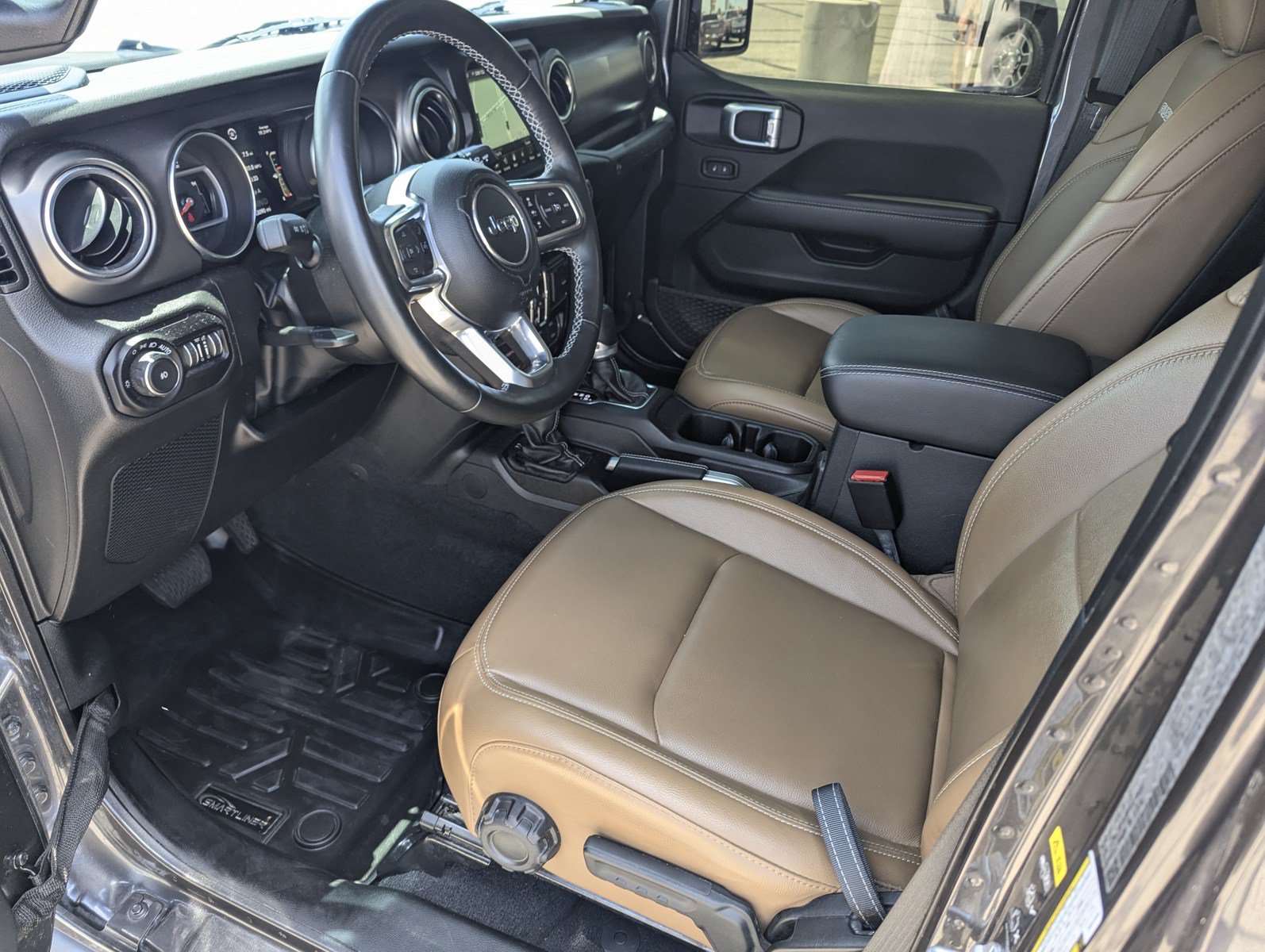 Used 2021 Jeep Wrangler Unlimited Rubicon AWD/4WD image 9