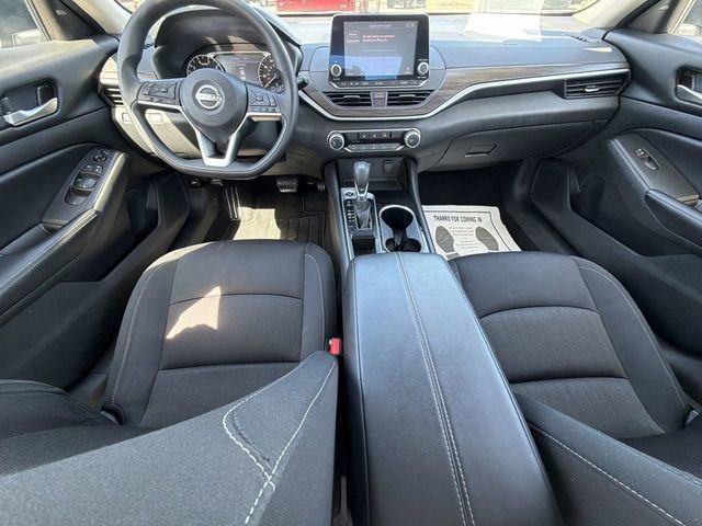 Used 2024 Nissan Altima 2.5 SV image 22