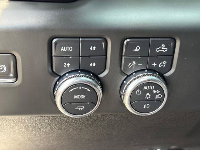 Used 2024 GMC Sierra 2500 Denali Ultimate w/ Max Trailering Package AWD/4WD image 22