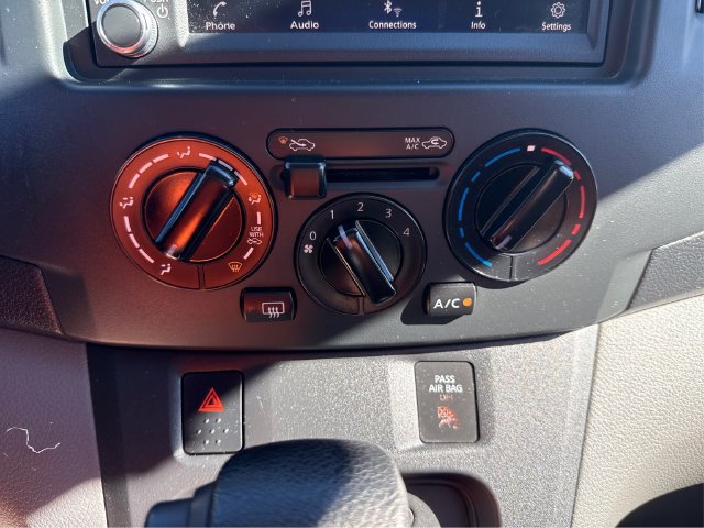 Used 2021 Nissan NV200 SV w/ Sliding Door Glass Package FWD image 26