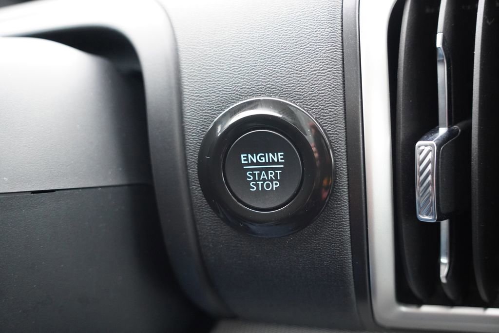 Certified 2025 Ford Expedition Active image 35