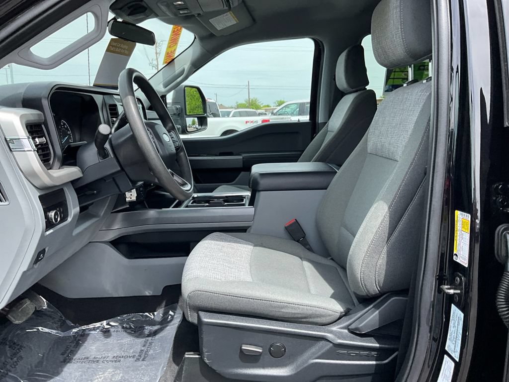Certified 2025 Ford F350 XLT AWD/4WD image 18