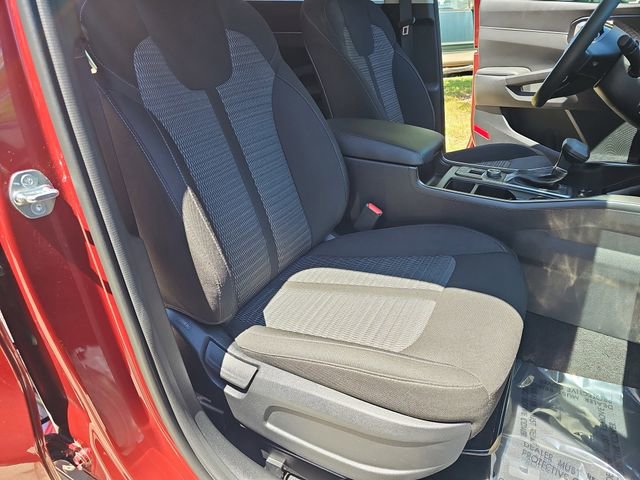 Used 2025 Kia Sorento LX FWD image 10