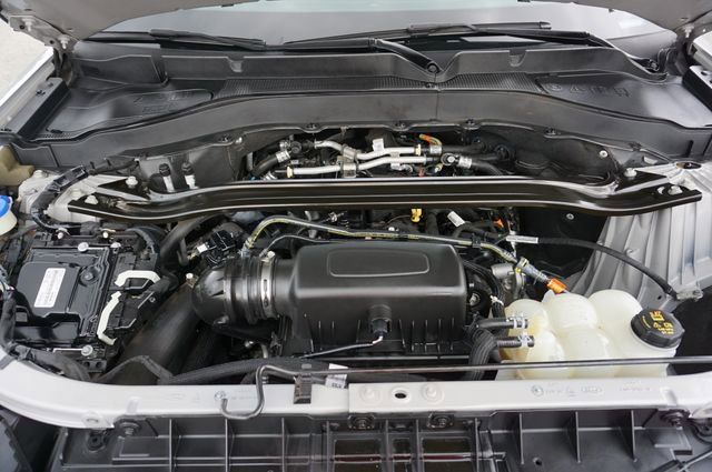 Certified 2022 Ford Explorer Limited w/ Equipment Group 301A image 13