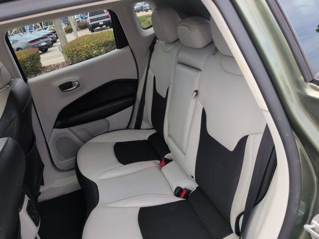 Used 2020 Jeep Compass Latitude FWD image 14