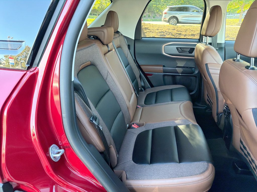 Certified 2025 Ford Bronco Sport Outer Banks w/ Outer Banks Tech Package+ AWD/4WD image 29