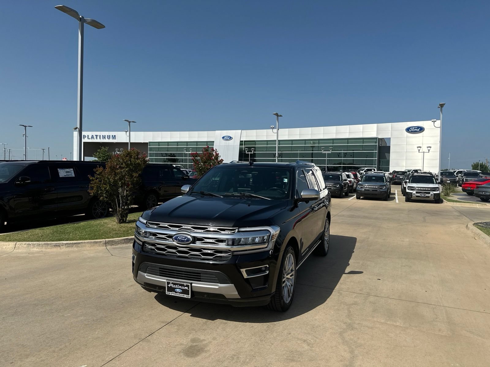 Certified 2023 Ford Expedition Platinum RWD image 25