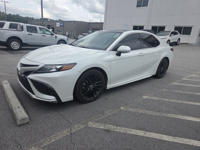 Used 2023 Toyota Camry XSE w/ Navigation Package FWD image 3