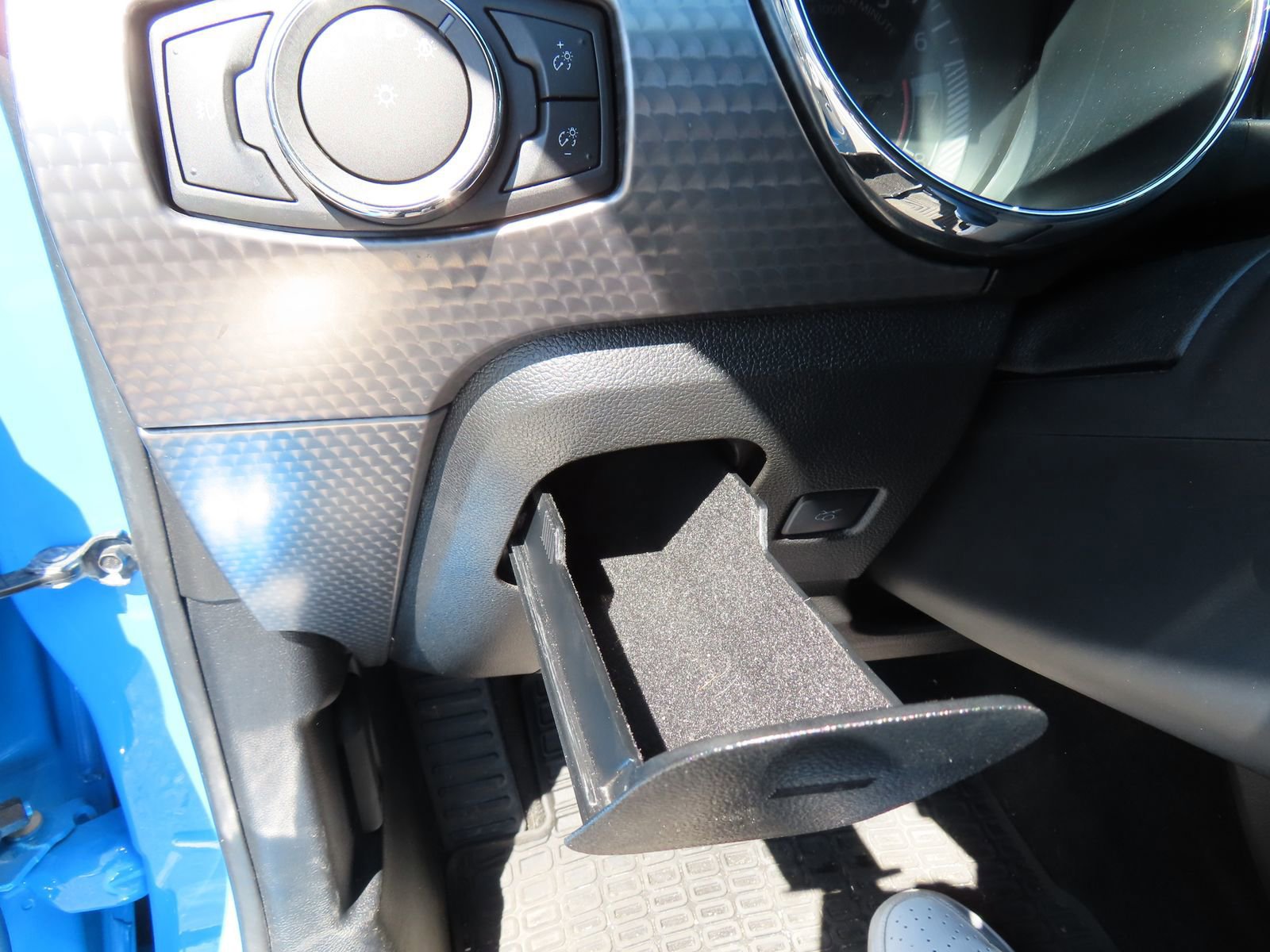 Certified 2017 Ford Mustang Premium w/ Ecoboost Performance Package image 14