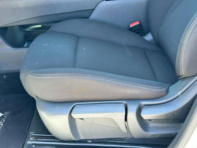 Used 2024 Nissan Rogue S FWD image 17