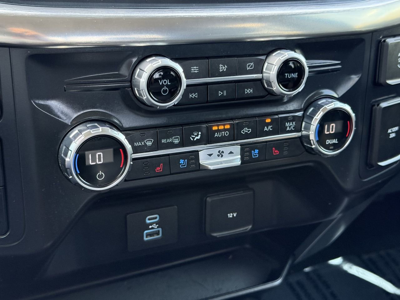 Certified 2021 Ford F150 Lariat AWD/4WD image 19