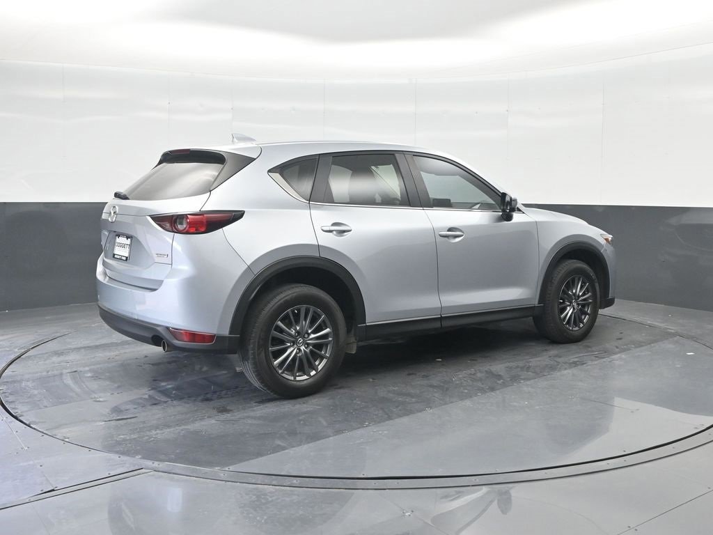 Used 2017 MAZDA CX-5 Sport image 6
