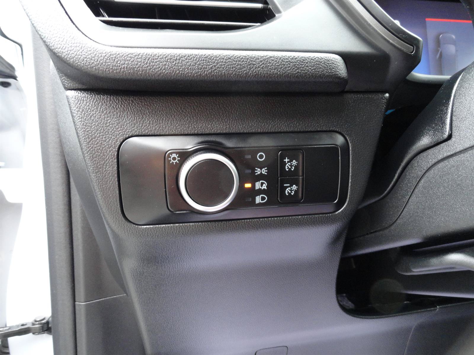 Certified 2025 Ford Escape Active AWD/4WD image 11