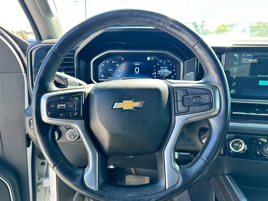 Used 2022 Chevrolet Silverado 1500 LT AWD/4WD image 18
