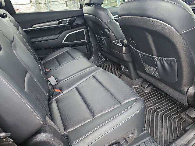 Used 2022 Kia Telluride LX AWD/4WD image 11