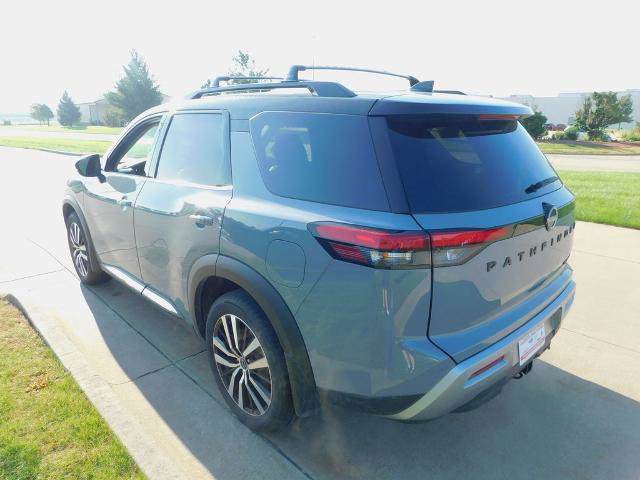 Used 2024 Nissan Pathfinder Platinum AWD/4WD image 14