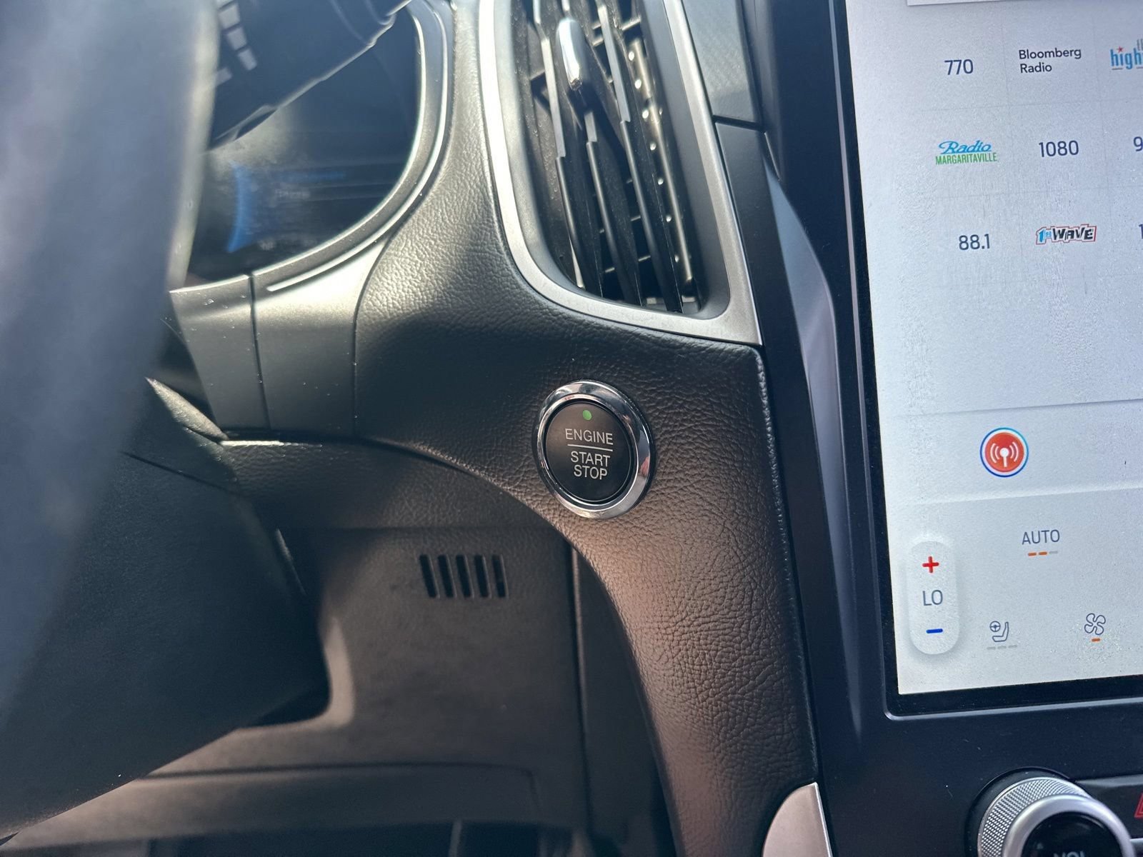 Certified 2022 Ford Edge ST-Line AWD/4WD image 21