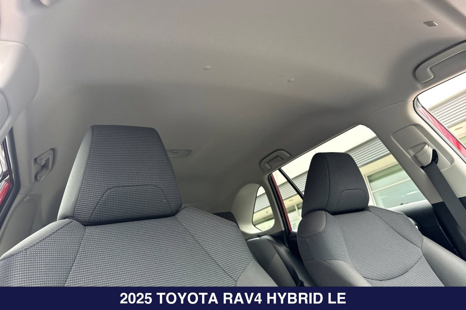 Used 2025 Toyota RAV4 LE AWD/4WD image 19