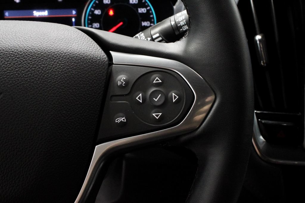 Used 2023 Chevrolet Traverse LT FWD image 29