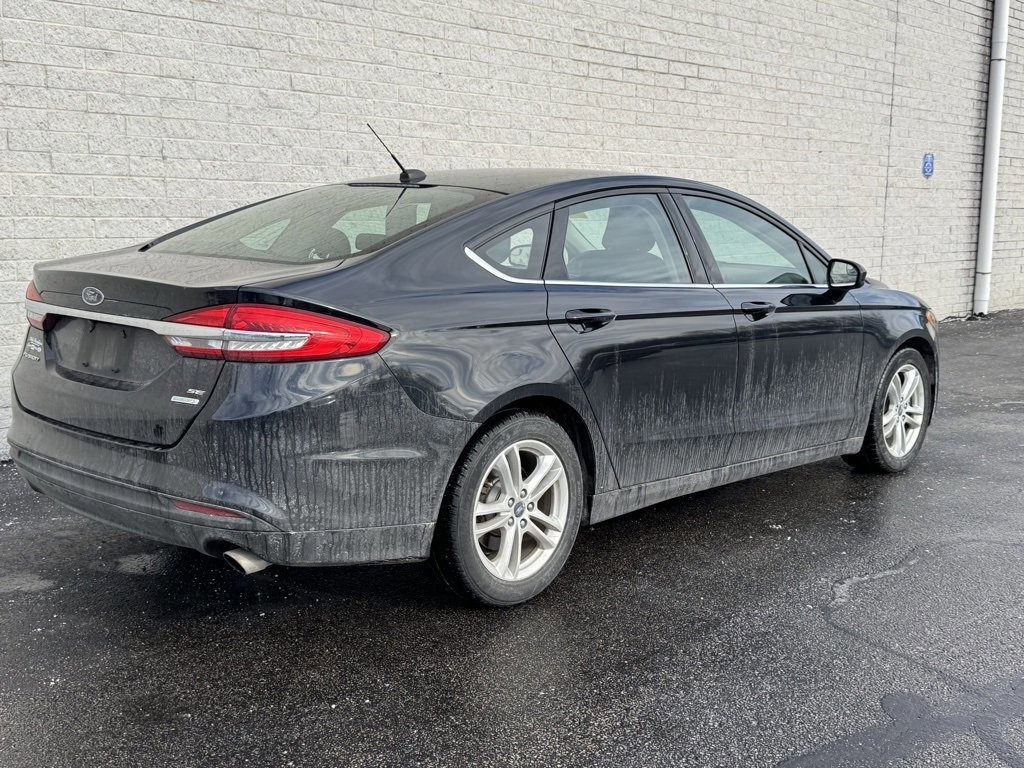 Certified 2018 Ford Fusion SE w/ Fusion SE Technology Package image 4