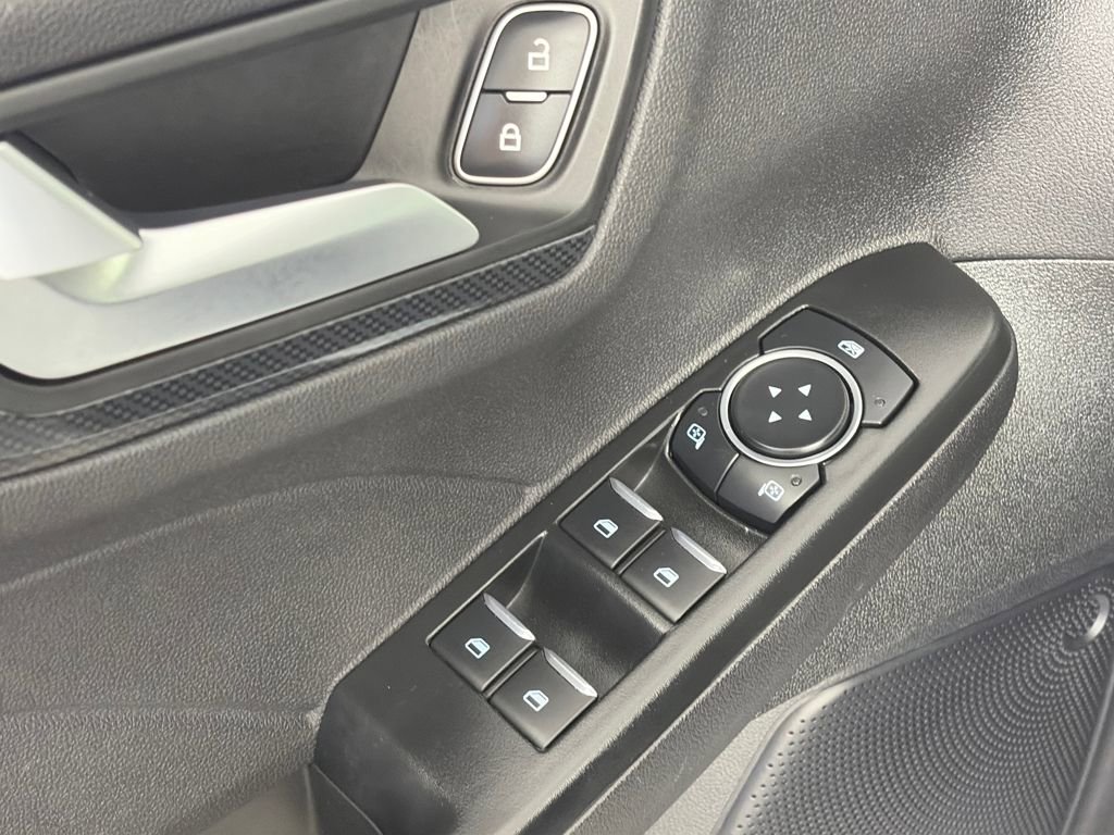 Certified 2025 Ford Escape ST-Line Select image 25