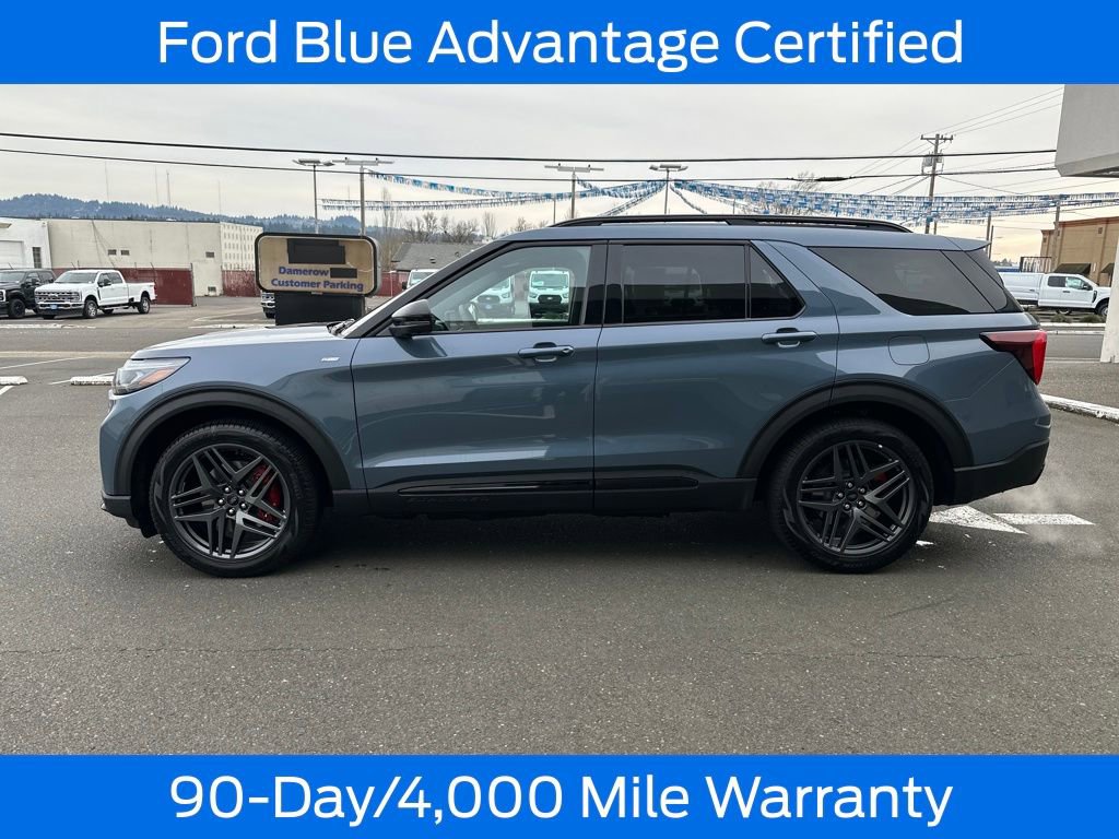 Certified 2025 Ford Explorer ST-Line w/ Premium Package image 4
