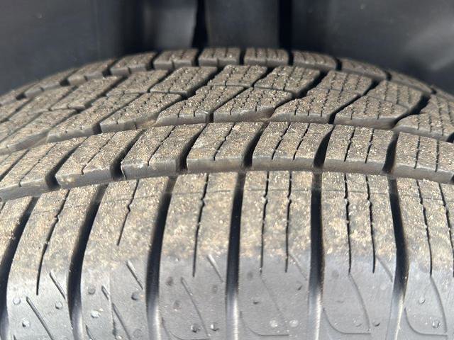 Used 2019 Jeep Cherokee Latitude Plus w/ Comfort/Convenience Group image 29