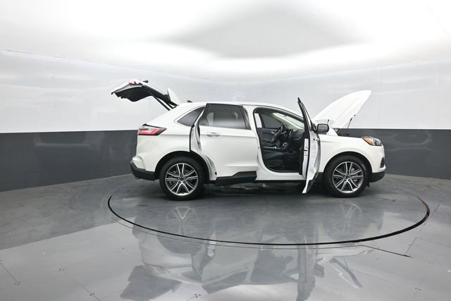 Certified 2024 Ford Edge Titanium AWD/4WD image 34