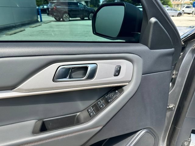 Certified 2025 Ford Explorer Active w/ Active Comfort Package AWD/4WD image 28