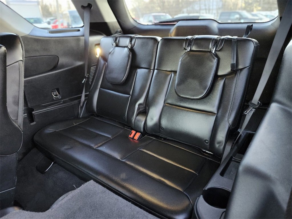 Certified 2022 Ford Explorer XLT w/ Equipment Group 202A image 18