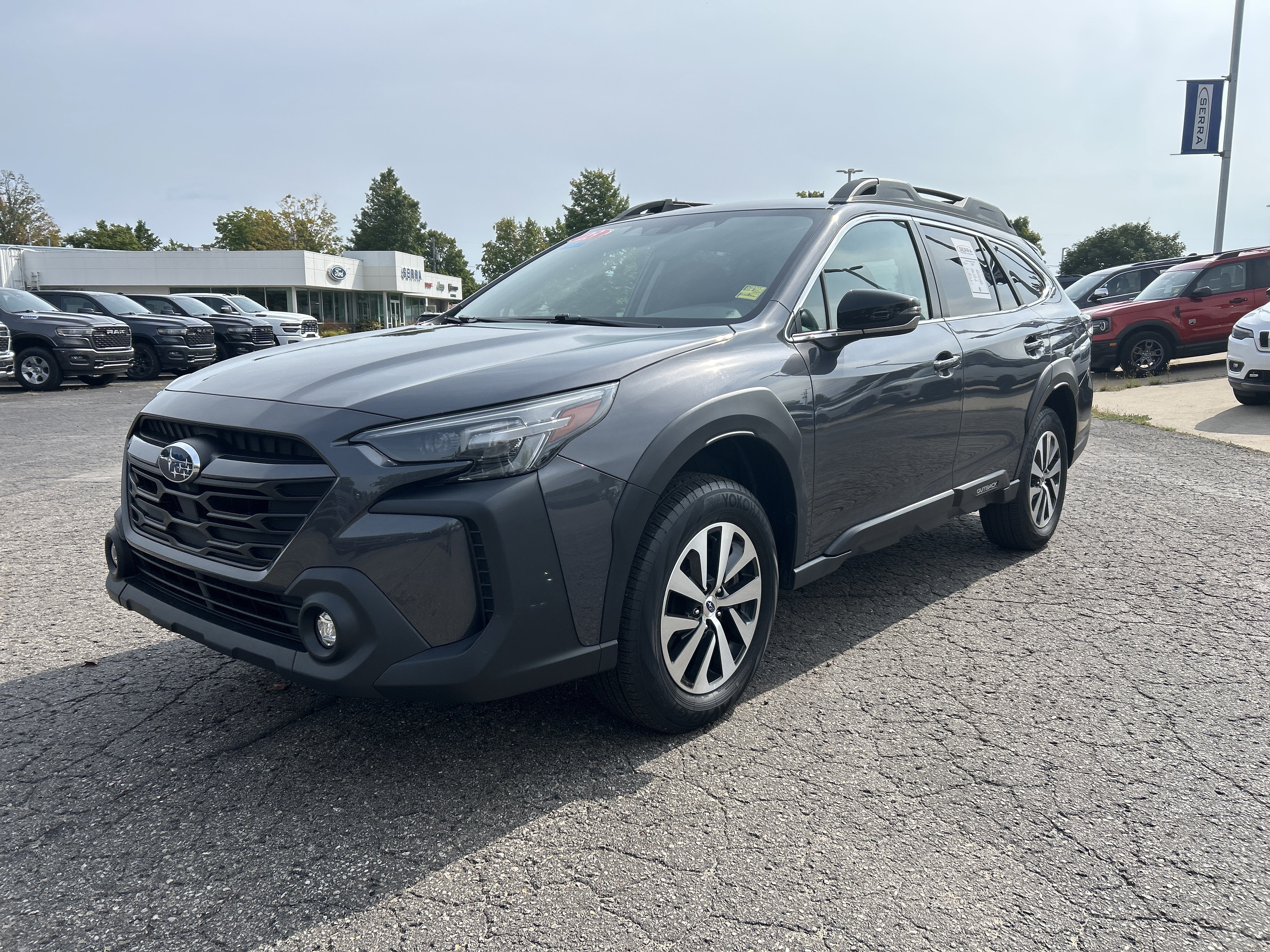 Used 2023 Subaru Outback Premium AWD/4WD image 7