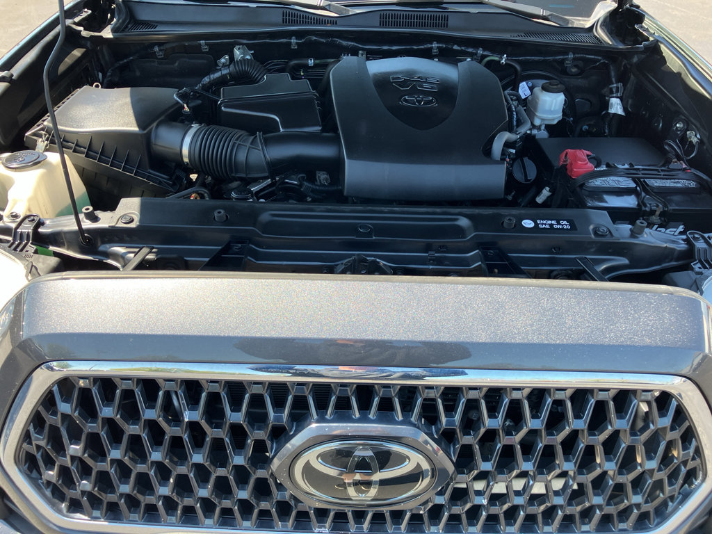 Used 2018 Toyota Tacoma TRD Sport image 35