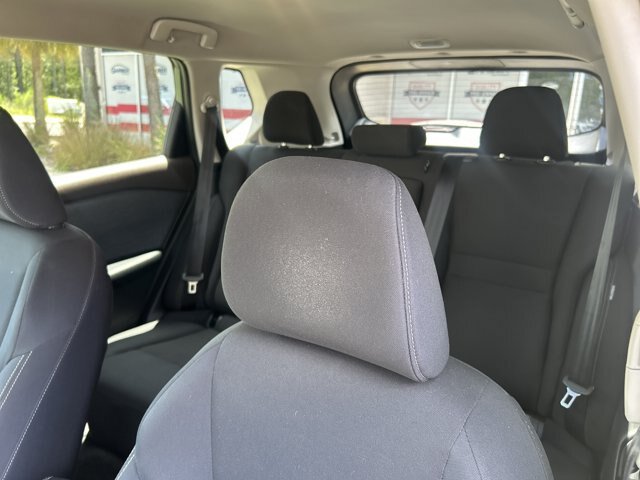 Used 2023 Nissan Rogue S AWD/4WD image 19