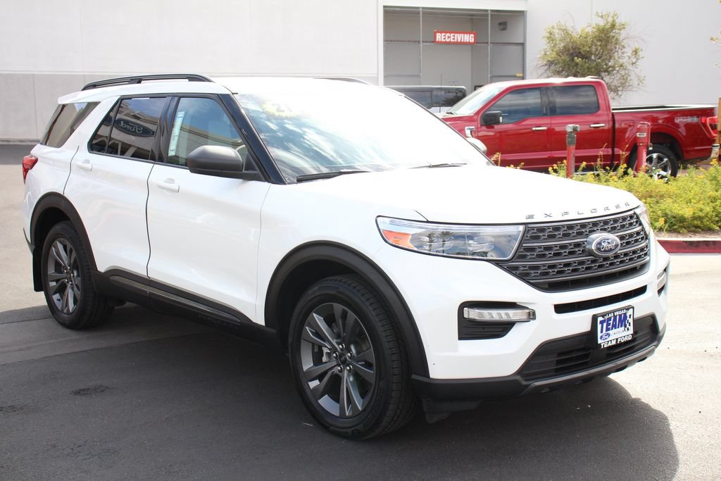 Certified 2021 Ford Explorer XLT w/ Equipment Group 202A AWD/4WD image 11