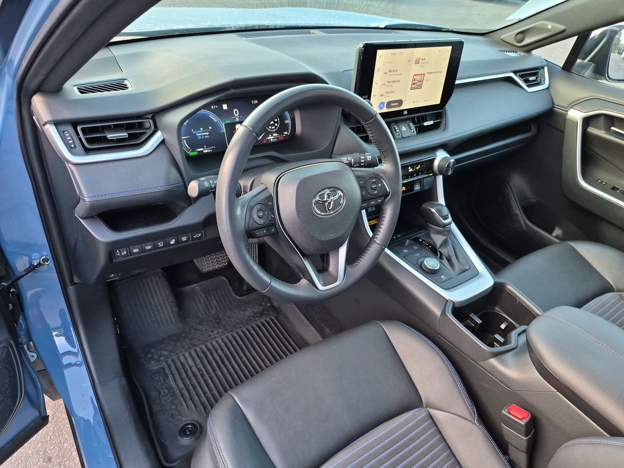 Used 2024 Toyota RAV4 XSE w/ Advanced Technology Package AWD/4WD image 17