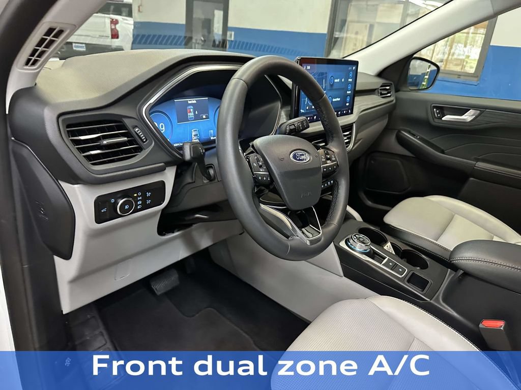 Certified 2023 Ford Escape Platinum AWD/4WD image 18
