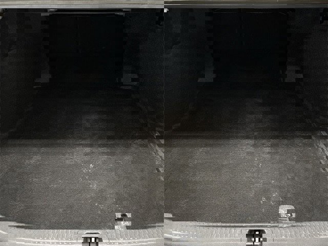 Used 2025 Toyota Camry SE image 12