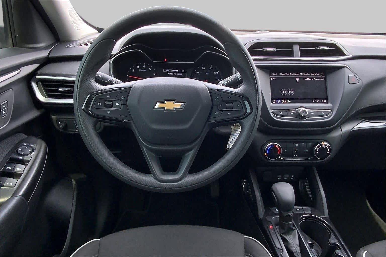 Used 2023 Chevrolet TrailBlazer LS FWD image 6