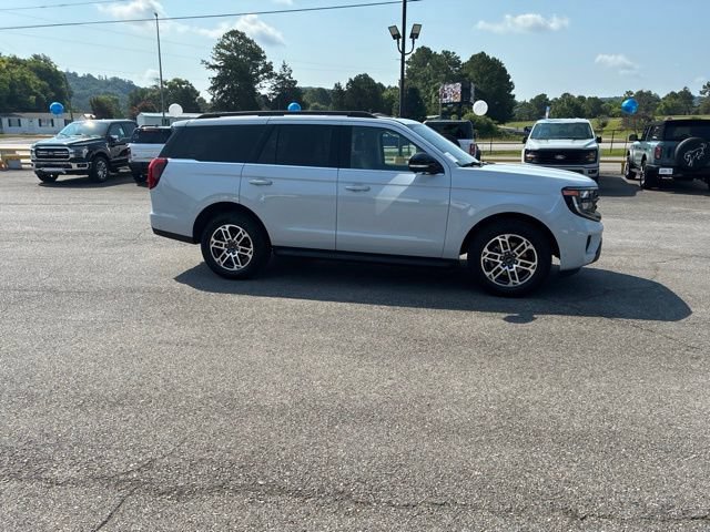 Certified 2025 Ford Expedition Active AWD/4WD image 53
