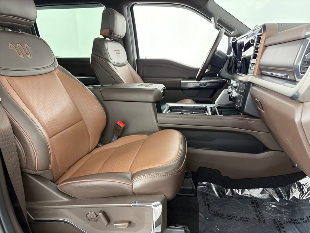 Certified 2025 Ford F450 King Ranch w/ Chrome Package image 33