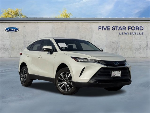 Used 2022 Toyota Venza LE image 1