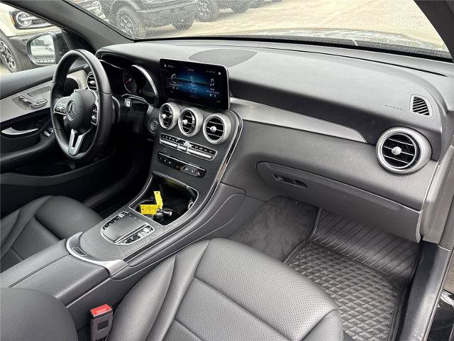 Used 2021 Mercedes-Benz GLC 300 image 16